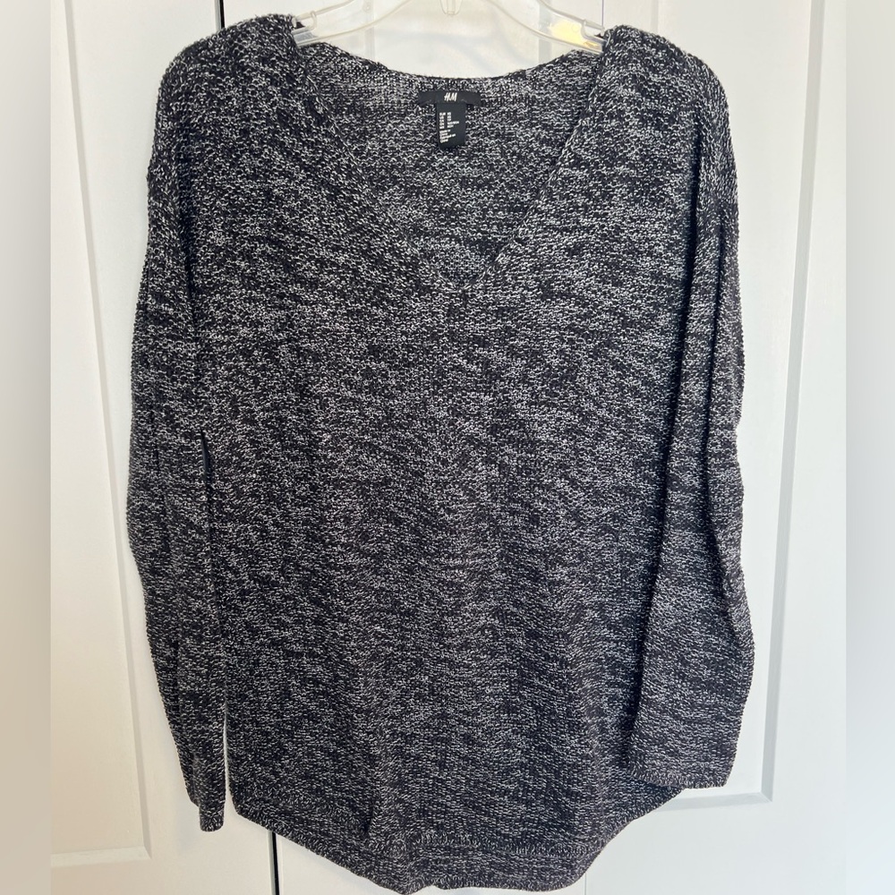 H&M Black and White Knit Sweater